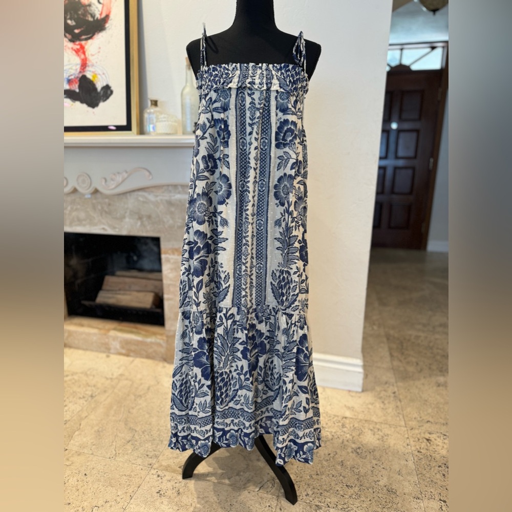 Stunning, gently worn, Blue Pineapple Garden Maxi dress.